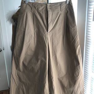 UNIQLO Capris Pants